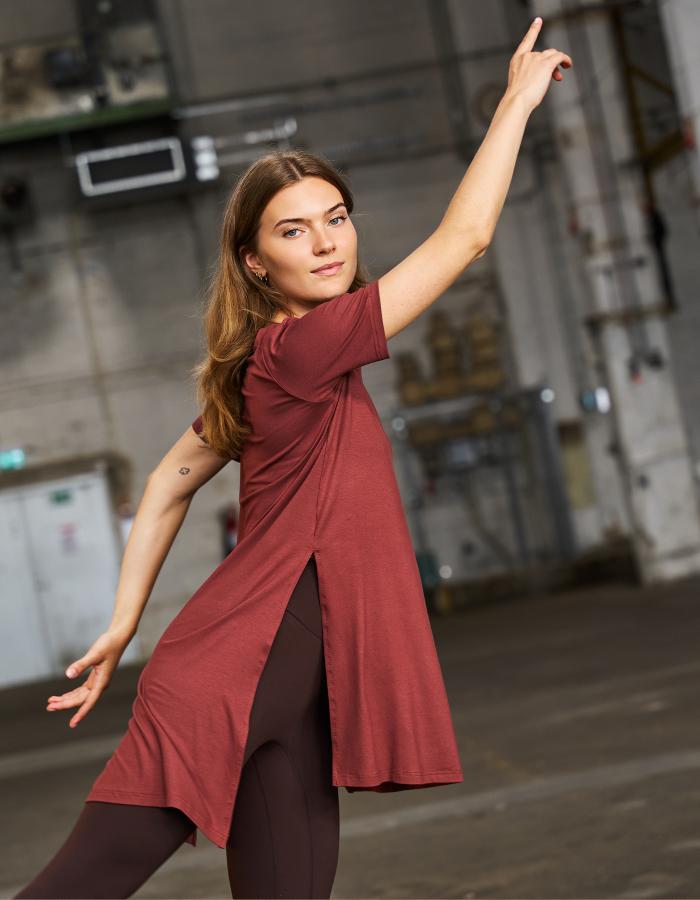 DRESS | TEAM | 403220A100