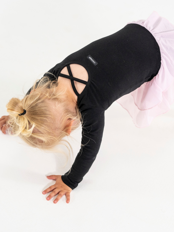 Gymnastikdragt m. skørt | NS-166 Black/Rosa